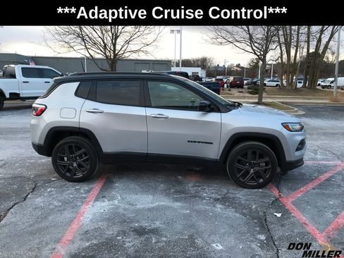New 2026 Jeep Compass Limited image 4