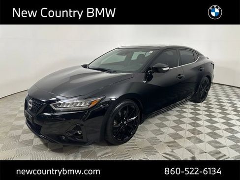 Used 2023 Nissan Maxima SR w/ Sport Mat Group FWD image 3