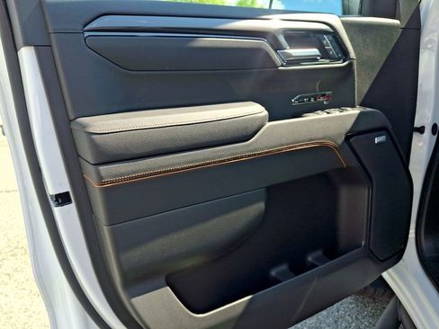 New 2026 GMC Sierra 1500 AT4 w/ AT4 Premium Package image 8