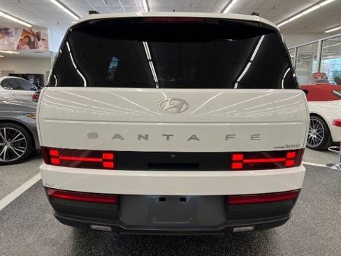 Used 2025 Hyundai Santa Fe SEL AWD/4WD image 5