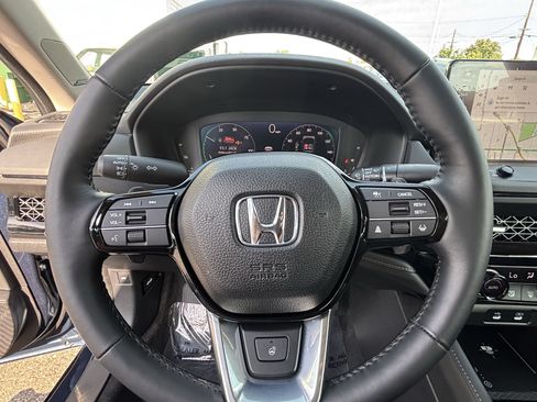Used 2026 Honda Accord Touring image 24
