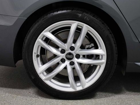 Used 2023 Audi A4 2.0T Premium w/ Convenience Package image 43