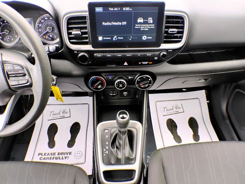 Used 2021 Hyundai Venue SE image 73