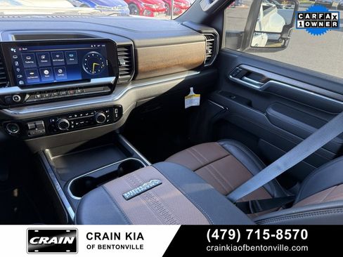 Used 2024 Chevrolet Silverado 3500 High Country w/ Technology Package image 27