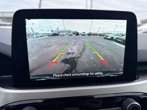 Used 2021 Ford Escape SE w/ Cold Weather Package image 21