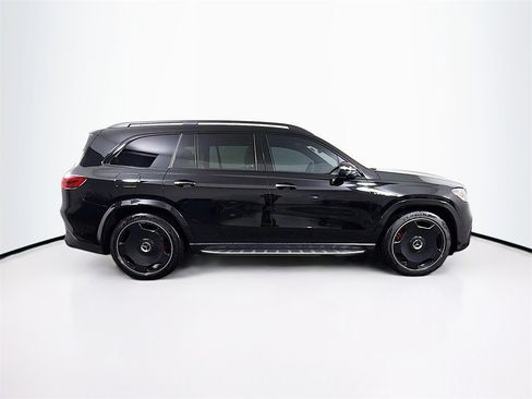 Used 2025 Mercedes-Benz GLS 63 AMG 4MATIC image 8