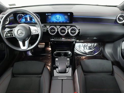 Used 2023 Mercedes-Benz CLA 250 4MATIC image 41