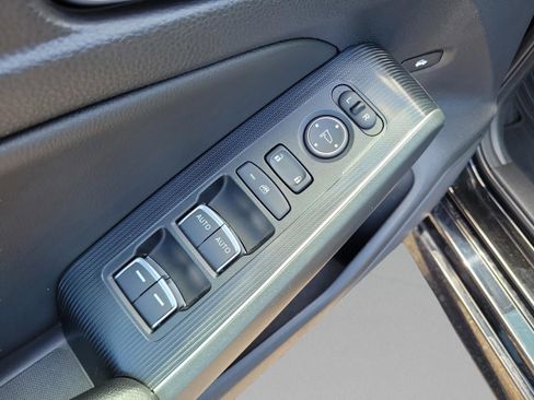 Used 2022 Honda Civic Touring image 33