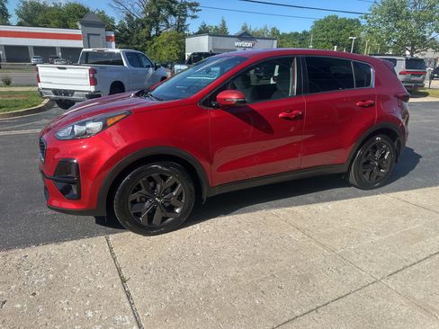 Used 2022 Kia Sportage LX w/ LX FWD Value Edition Package image 8