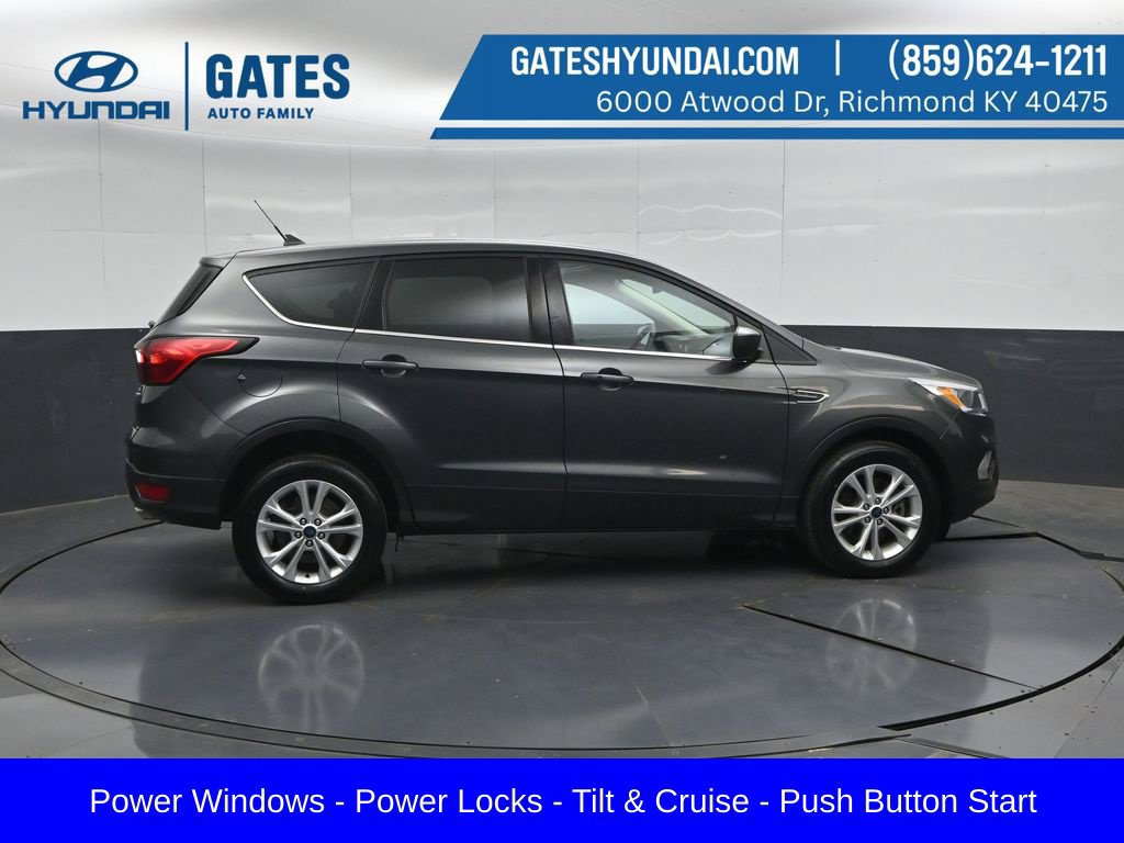 Used 2019 Ford Escape SE AWD/4WD image 3
