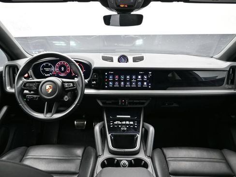 Certified 2024 Porsche Cayenne S w/ Premium Package Plus (PP1) AWD/4WD image 19