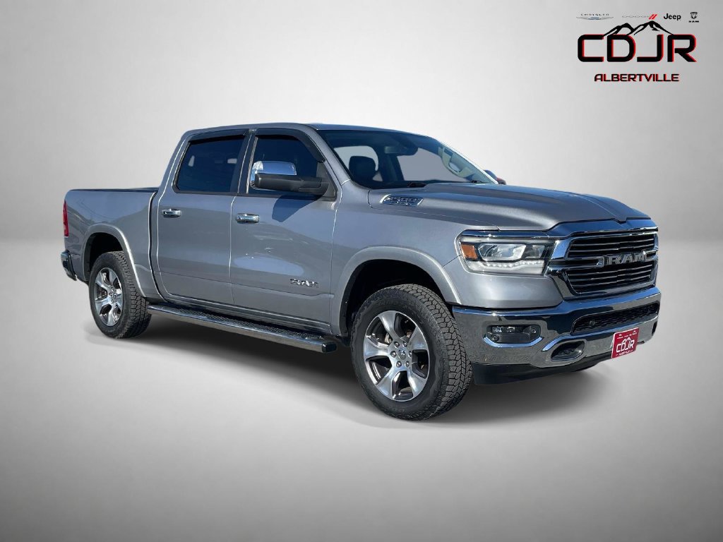 Used 2019 RAM 1500 Laramie AWD/4WD image 1