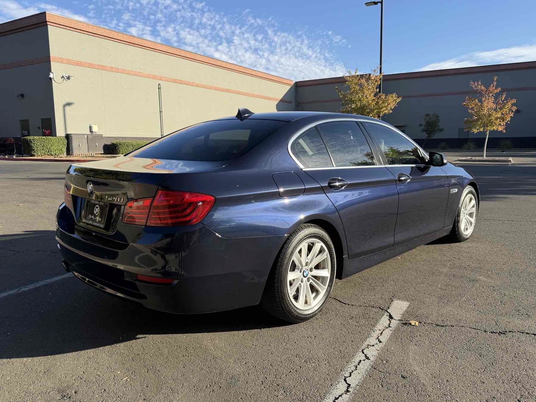 Used 2015 BMW 528i Sedan RWD image 7