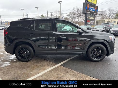 Used 2023 GMC Terrain AT4 w/ Infotainment Package II image 8