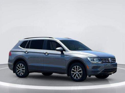Used 2019 Volkswagen Tiguan SE FWD image 5