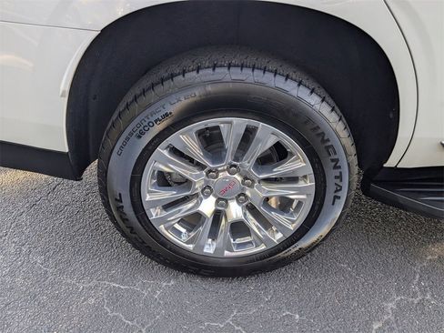 Used 2025 GMC Yukon Denali image 35