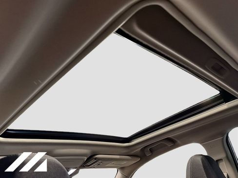 Used 2023 Subaru Forester Premium image 23