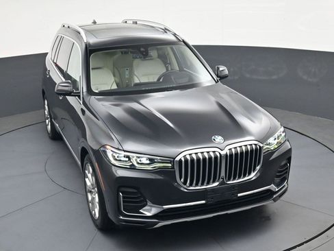 Used 2022 BMW X7 xDrive40i w/ Executive Package AWD/4WD image 32