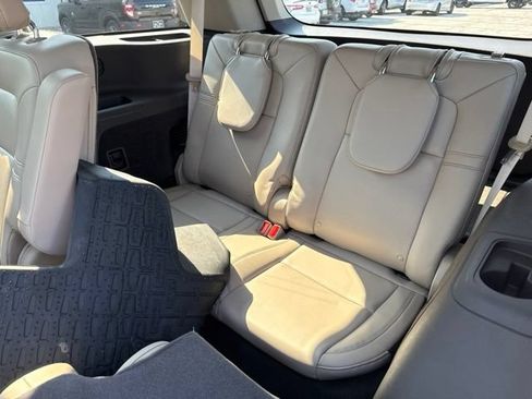 Used 2023 Lincoln Aviator AWD w/ Premium Package image 17