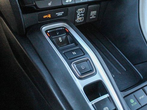 Used 2019 Honda Insight Touring image 14