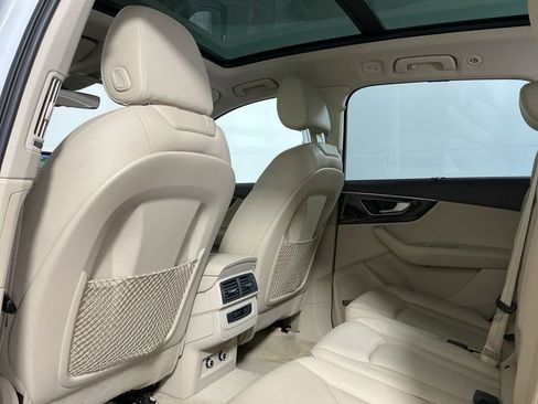 Used 2018 Audi Q7 3.0T Premium Plus w/ Premium Plus Package image 28