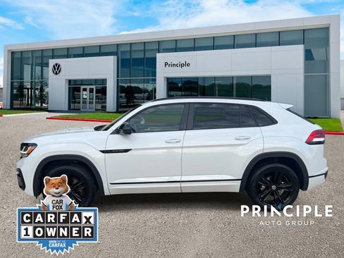 Used 2023 Volkswagen Atlas Cross Sport SEL R-Line AWD/4WD image 6