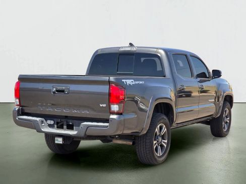 Used 2019 Toyota Tacoma TRD Sport w/ TRD Premium Sport Package RWD image 6