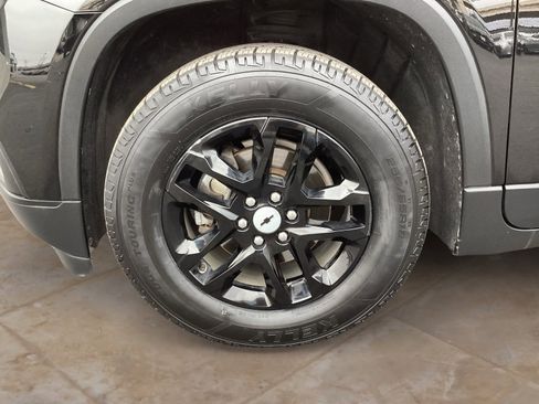 Used 2020 Chevrolet Traverse LS image 31