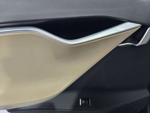 Used 2014 Tesla Model S P85 RWD image 11