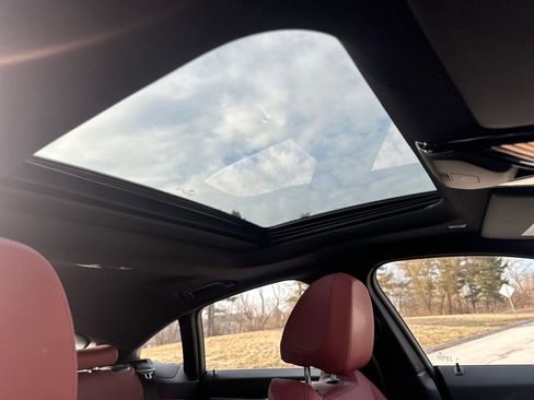 Certified 2024 BMW i4 eDrive35 w/ Premium Package image 28