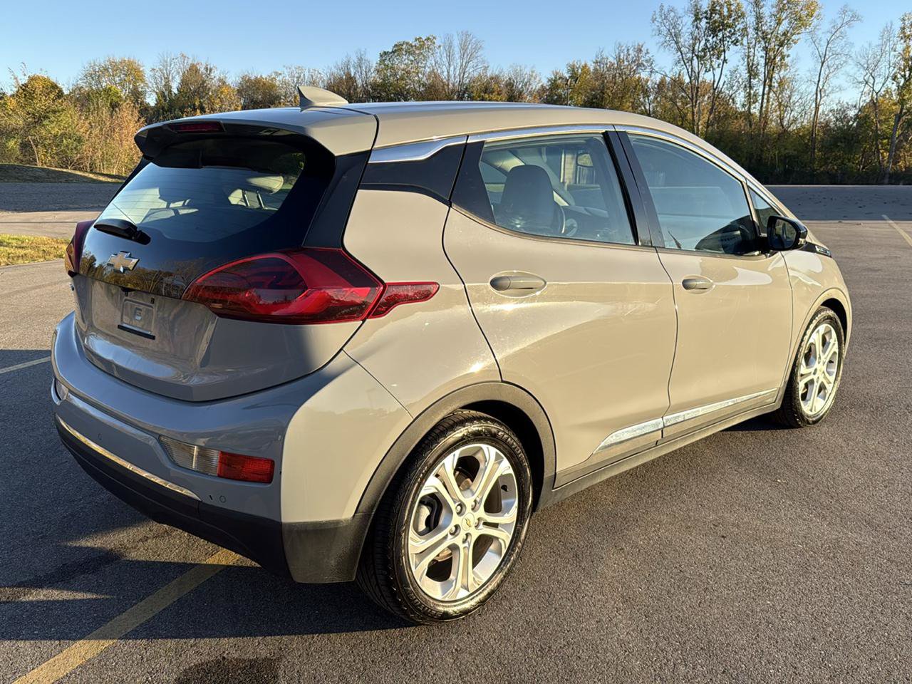 Used 2020 Chevrolet Bolt LT FWD image 5