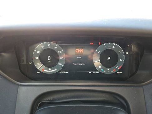 Used 2026 Land Rover Range Rover Velar Dynamic SE AWD/4WD image 17