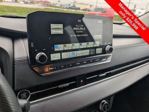 Used 2022 Mitsubishi Outlander SEL image 21