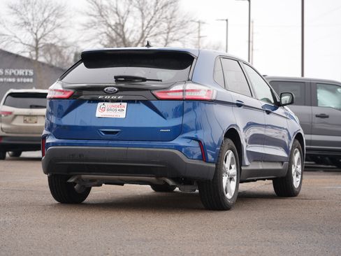 Used 2024 Ford Edge SE image 3