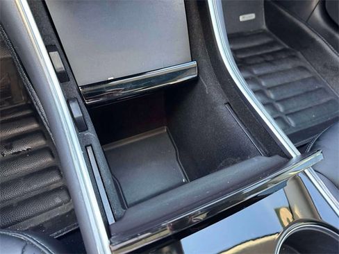 Used 2018 Tesla Model 3 Long Range image 28