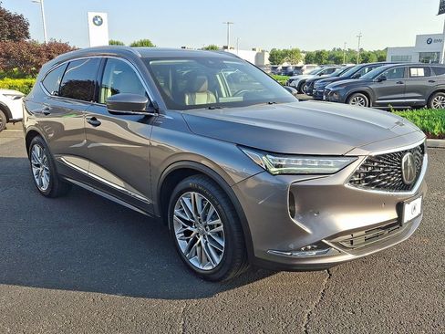 Certified 2024 Acura MDX SH-AWD w/ Advance Package image 3
