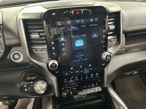 Used 2024 RAM 2500 Laramie w/ Night Edition AWD/4WD image 14