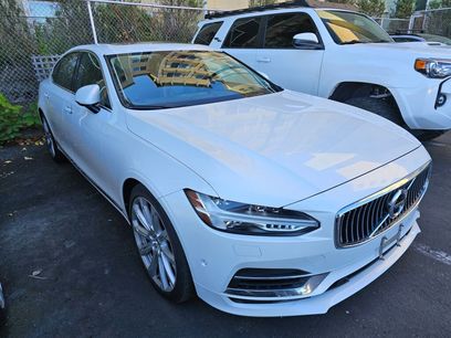Used 2018 Volvo S90 T8 Inscription w/ Convenience Package