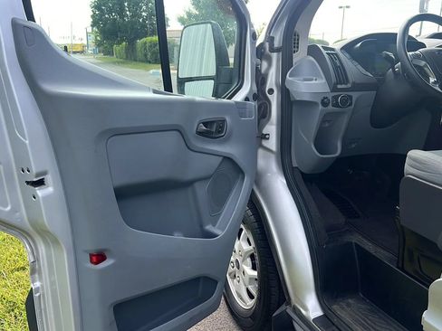 Used 2015 Ford Transit 150 XLT RWD image 10