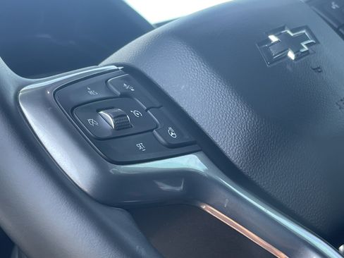 Used 2024 Chevrolet Silverado 1500 LT Trail Boss w/ Convenience Package II AWD/4WD image 19