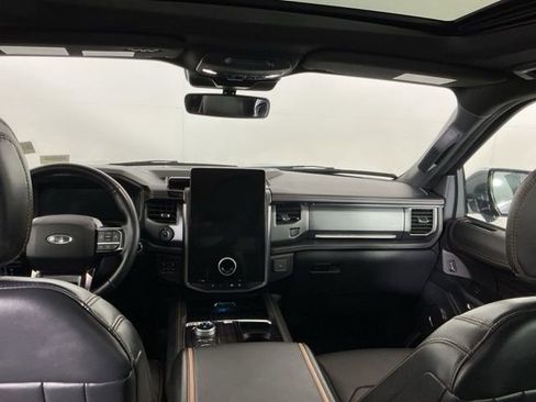 Used 2024 Ford Expedition Max Platinum image 27