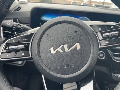 Used 2024 Kia Seltos S image 11