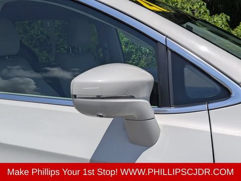 Certified 2021 Chrysler Pacifica Touring-L w/ Premium & Safety Sphere Group FWD image 11
