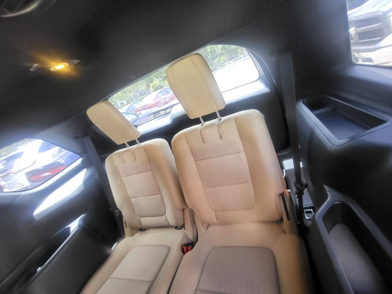 Used 2017 Ford Explorer FWD image 29