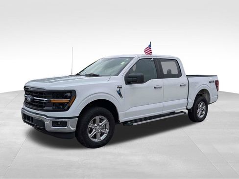 Used 2025 Ford F150 XLT w/ Equipment Group 301A Standard AWD/4WD image 8