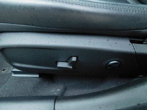 Used 2021 Chrysler 300 Touring L image 22