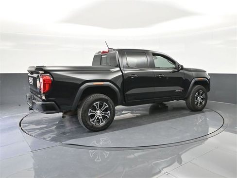 Used 2024 GMC Canyon AT4 w/ Technology Package image 15