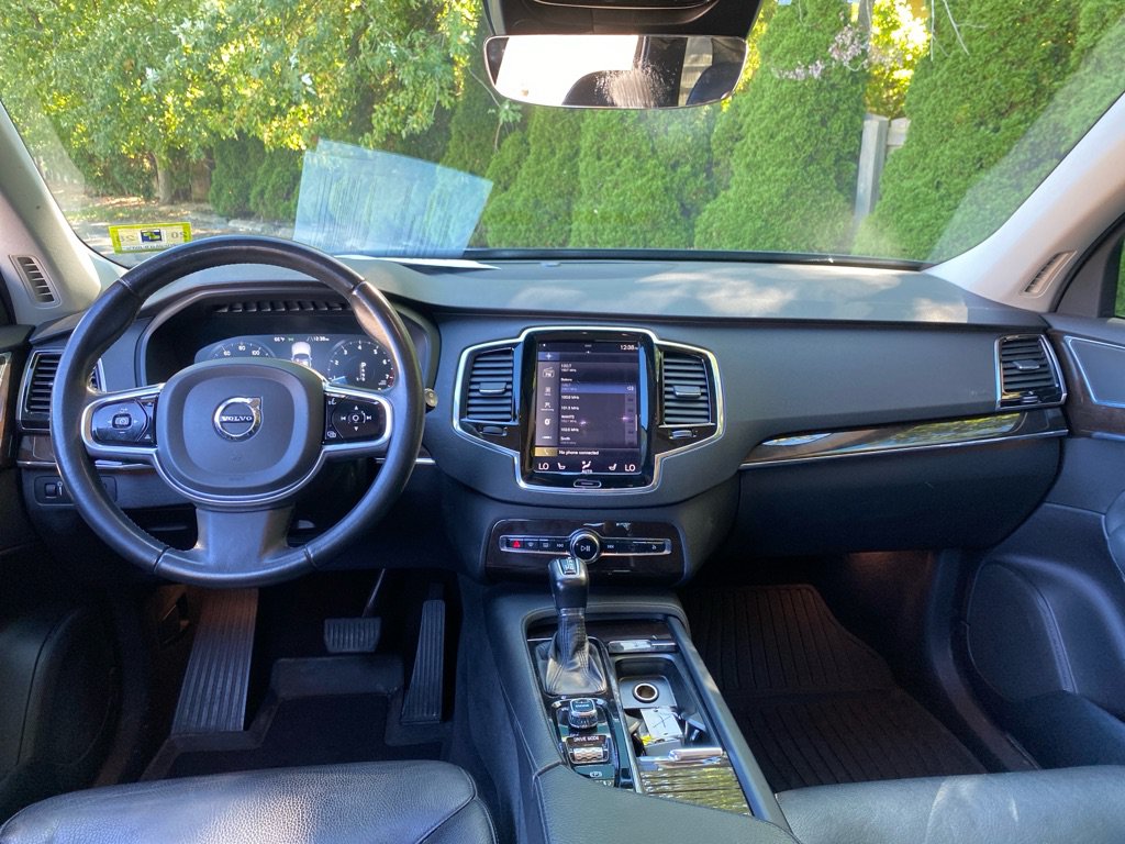 Used 2017 Volvo XC90 T6 Momentum w/ Vision Package AWD/4WD image 19