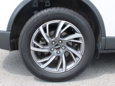 Used 2023 Lincoln Corsair AWD w/ Equipment Group 101A image 38