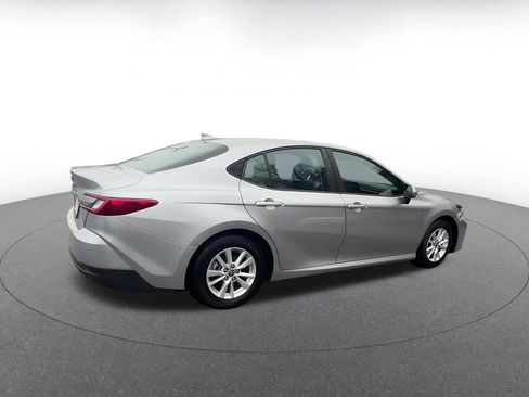 Used 2025 Toyota Camry LE image 15